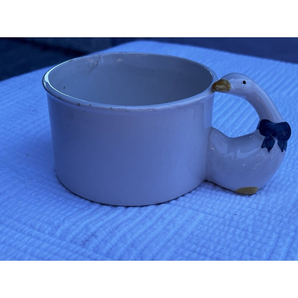 House of Lloyd Goose Handle Ceramic Soup Bowl Hand Painted Taiwan 1988 Vintage